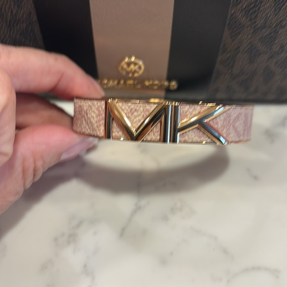 Michael Kors pink and rose gold bangle - Picture 7 of 8